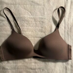 Uniqlo Smooth Brown Bra
